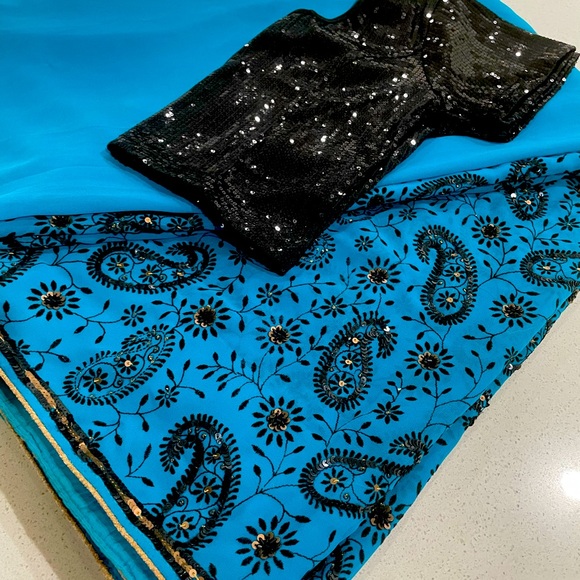 Sequins work designer saree with sequins blouse in almost new condition. - Picture 1 of 5